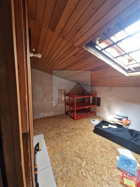 Teiul Doamnei. Vanzare apartament 3 camere (E1+M) in Vila (S+P+E1+M) - Teiul Doamnei