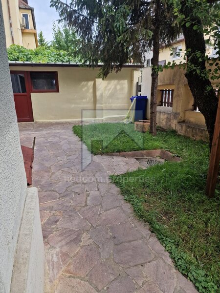 Teiul Doamnei. Vanzare apartament 3 camere (E1+M) in Vila (S+P+E1+M) - Teiul Doamnei