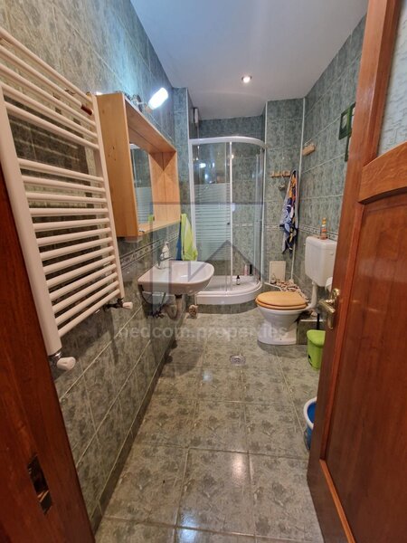 Teiul Doamnei. Vanzare apartament 3 camere (E1+M) in Vila (S+P+E1+M) - Teiul Doamnei